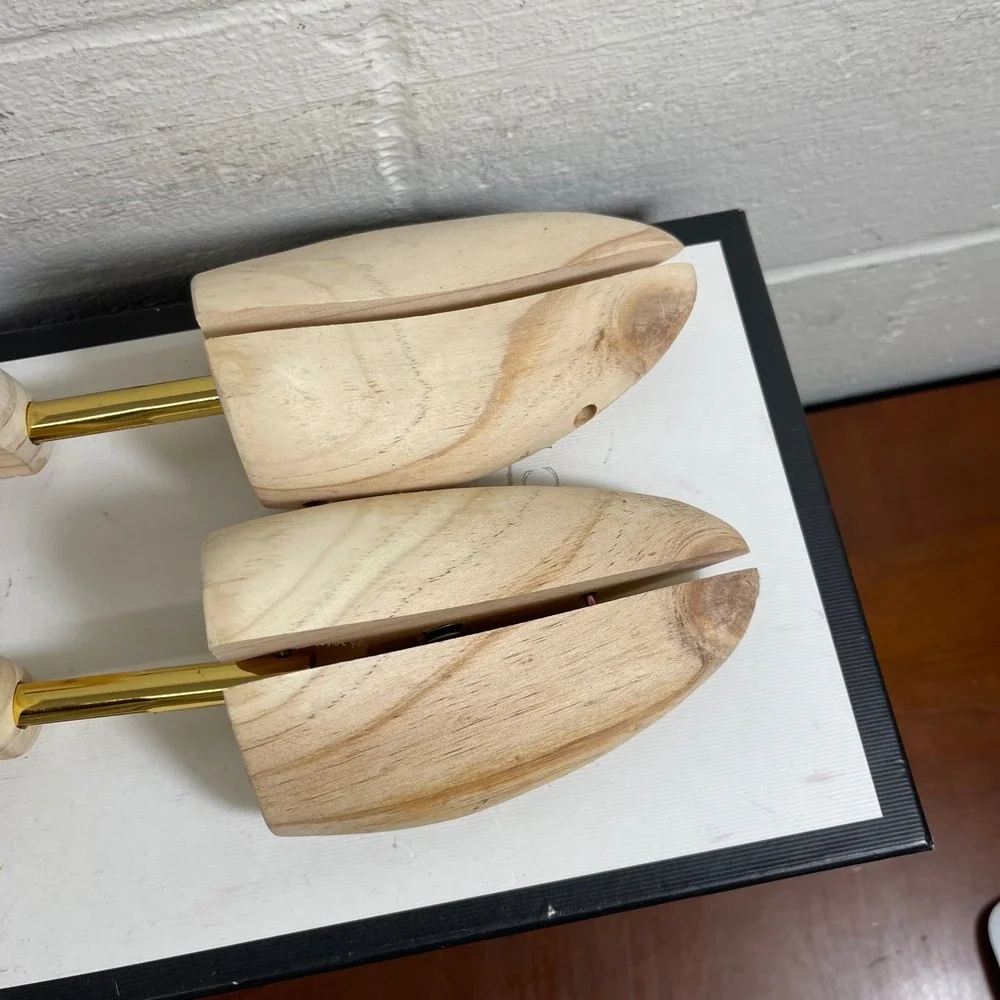 Cheaney Wood Shoe Trees Natural Split Toe Gold Tone Hardware Size L UK 10‎ – 11